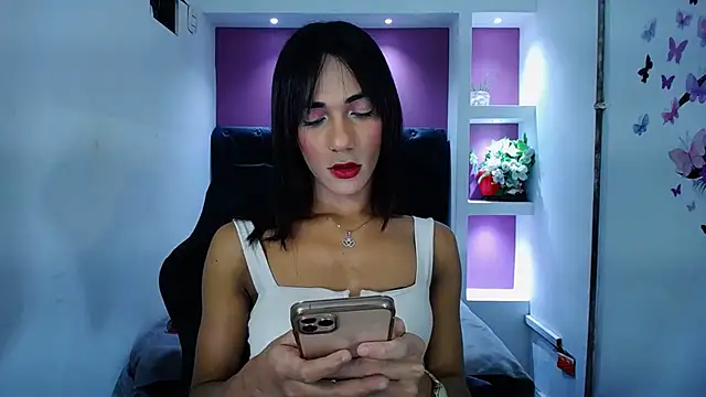 KatrinaQueen1 online show from October 22, 9:20 pm