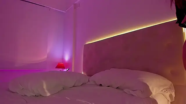 alaskavenom  online show from November 23, 1:52 am