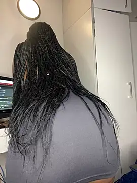 Bustygoddess32 online show from January 14, 2:38 am