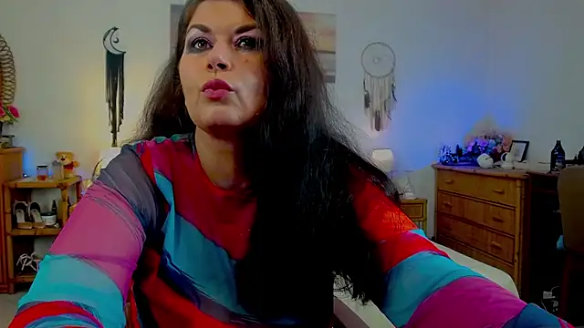 EllenGrace online show from June 4, 8:30 am