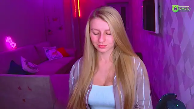 AmaliaQueen online show from December 14, 3:07 pm