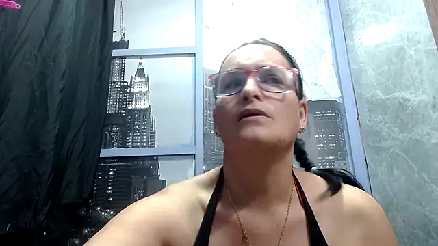 Nastylatinaxxx online show from October 1, 12:43 pm