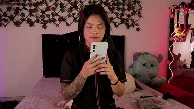 Alaia Asuka online show from October 7, 11:31 pm