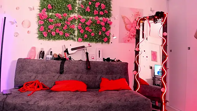 Alaia Asuka online show from September 15, 1:14 am