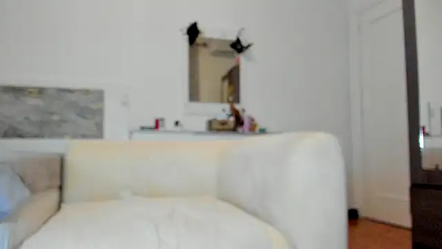 anisialuna  online show from February 17, 7:18 am