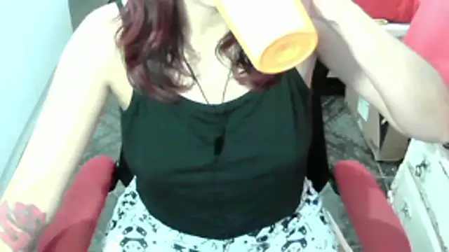 ManuEscarlate13 online show from March 11, 4:27 am