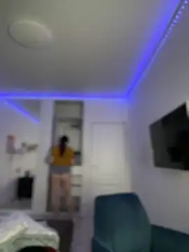 HoneySweetBee online show from December 3, 6:49 am