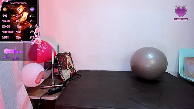 cleopatraa online show from December 4, 5:24 pm