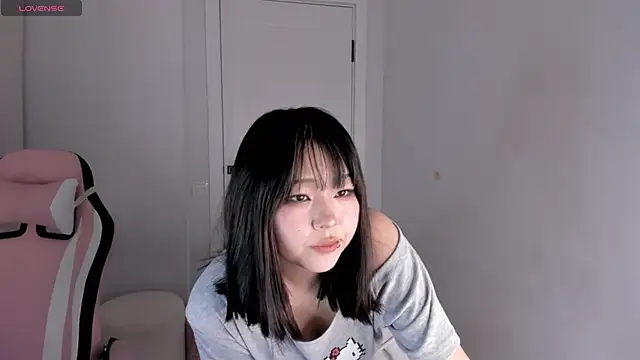 hee young11 online show from December 1, 12:30 pm