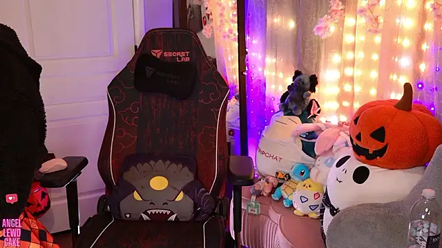 Angel-Lewd-Cake online show from February 27, 8:52 pm