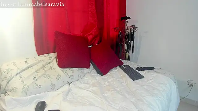 mabelsaravia online show from September 18, 6:28 pm