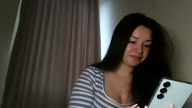 Linusya online show from February 9, 1:35 pm