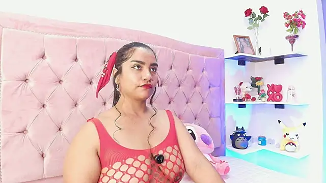 hannnasmith online show from February 17, 4:45 am