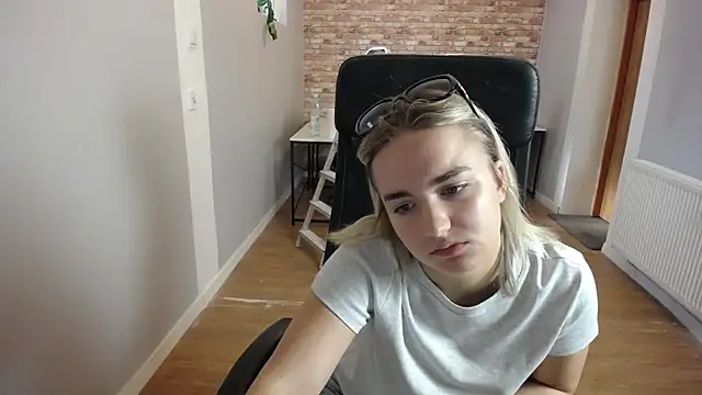 viktoria lovely online show from July 30, 7:09 am