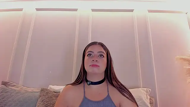 sarah-bonneth online show from July 14, 11:37 am