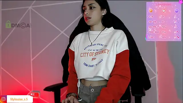 lilylouisee online show from March 17, 10:47 pm