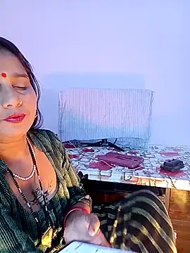 reemacouple007 online show from February 4, 6:49 am