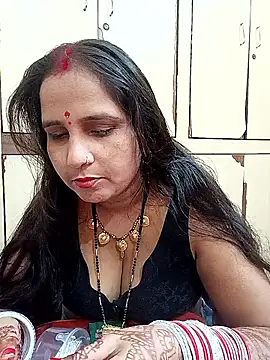 Snapshot of reemacouple007 chatting on October 11, 4:50 am reemacouple007 online show from October 11, 4:50 am