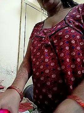 Snapshot of reemacouple007 chatting on October 15, 8:17 am reemacouple007 online show from October 15, 8:17 am