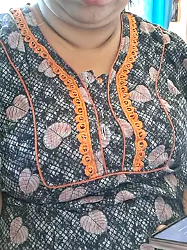 Ravina patil1 online show from October 1, 6:29 am