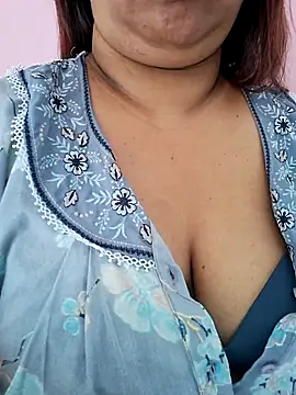 Ravina patil1 online show from April 7, 10:06 am