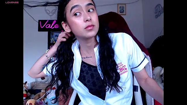 ValeryBaker  online show from November 4, 6:02 pm