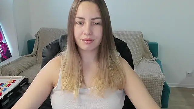 Mia shy1 online show from December 14, 6:30 am