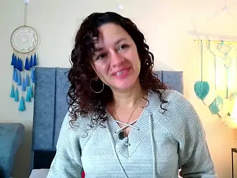Snapshot of ArtesanaMK chatting on October 13, 11:24 am ArtesanaMK online show from October 13, 11:24 am