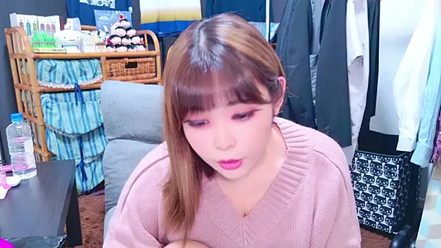 Snapshot of Megu_Melon chatting on December 2, 11:22 am Megu Melon online show from December 2, 11:22 am