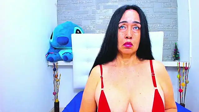 HorniestMilf online show from November 24, 9:17 pm