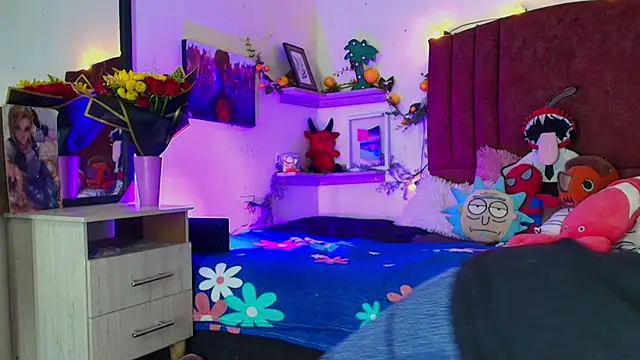 alisson zafiro  online show from November 8, 3:22 am