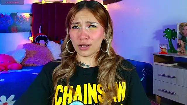 alisson zafiro  online show from September 22, 3:27 am