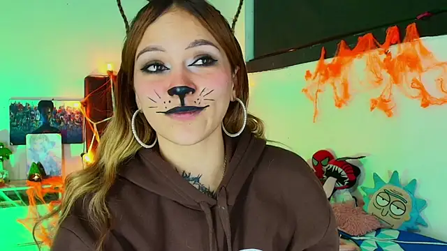 alisson zafiro  online show from October 27, 3:24 am