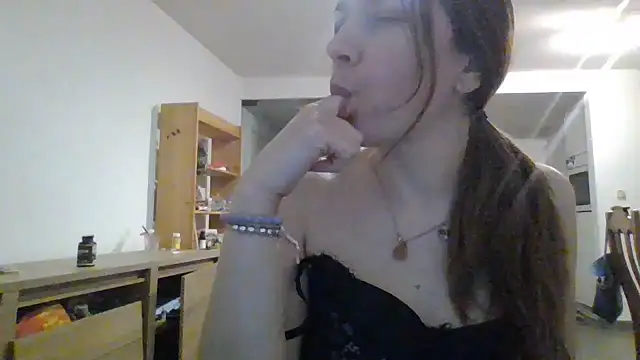 JasmineGlamour online show from April 7, 6:54 pm