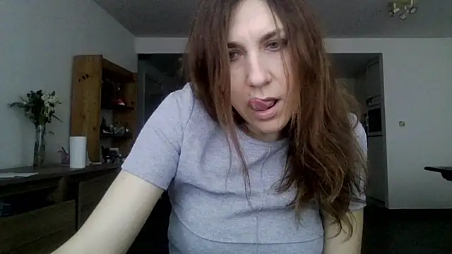 JasmineGlamour online show from March 19, 7:35 am