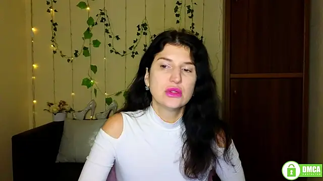 Alianna Solo Kisses online show from February 8, 12:20 pm