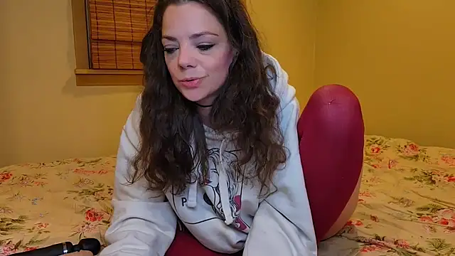 MiaElizabeth online show from December 2, 11:01 am