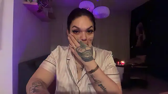 Its MadameGaby online show from February 13, 1:40 am