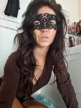 EmySkinny85 online show from November 23, 9:11 am