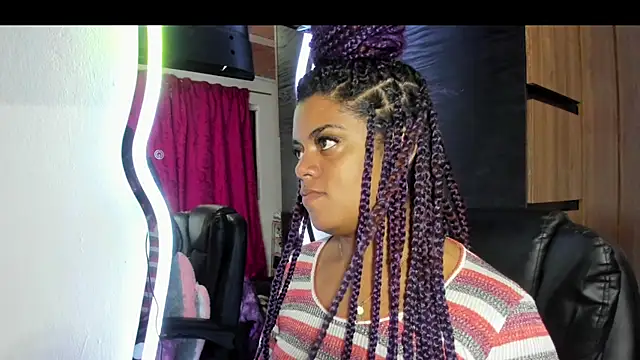 ladyrd1 online show from November 16, 5:53 am