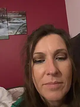 Lwhite1 online show from February 26, 11:48 pm