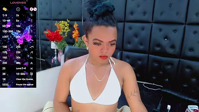 KayleighDreams  online show from January 31, 7:11 pm