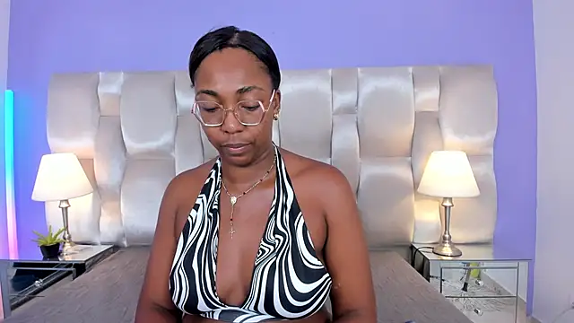 dirtyvictoria online show from October 25, 8:37 pm