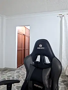 Tammy-Bliss online show from April 13, 3:30 am