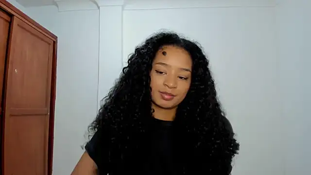 Tammy-Bliss online show from November 19, 3:06 am