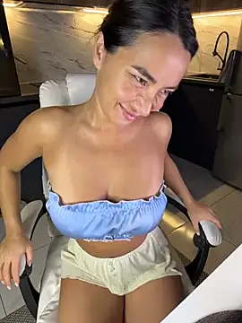 Melisa Ester online show from January 15, 8:37 pm