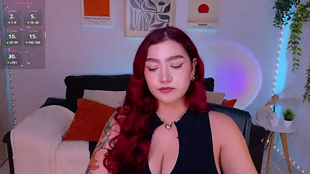 ViolettCastel online show from July 2, 12:43 am