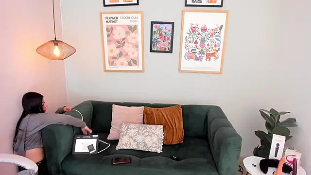 Melissa Koster online show from January 17, 8:11 am