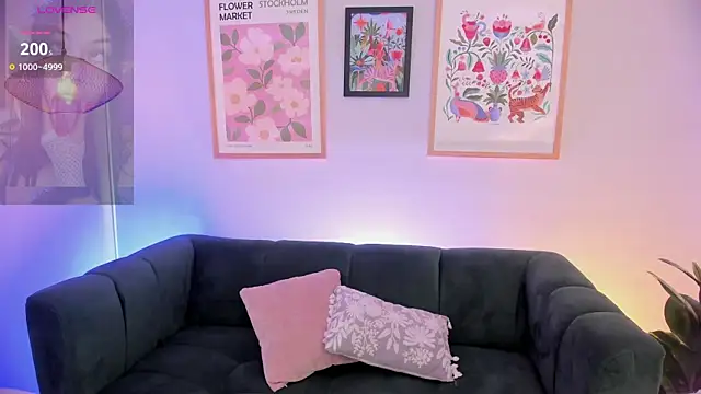 Melissa Koster online show from October 18, 9:34 am