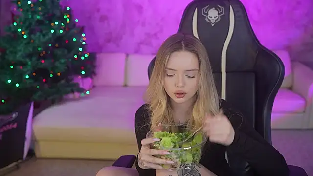 Cassy-Celestial  online show from January 18, 9:38 am